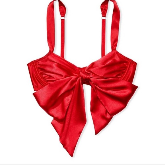 Victoria's secret red lingerie set. Garter skirt XS Small, Small bow bra. - Picture 3 of 10